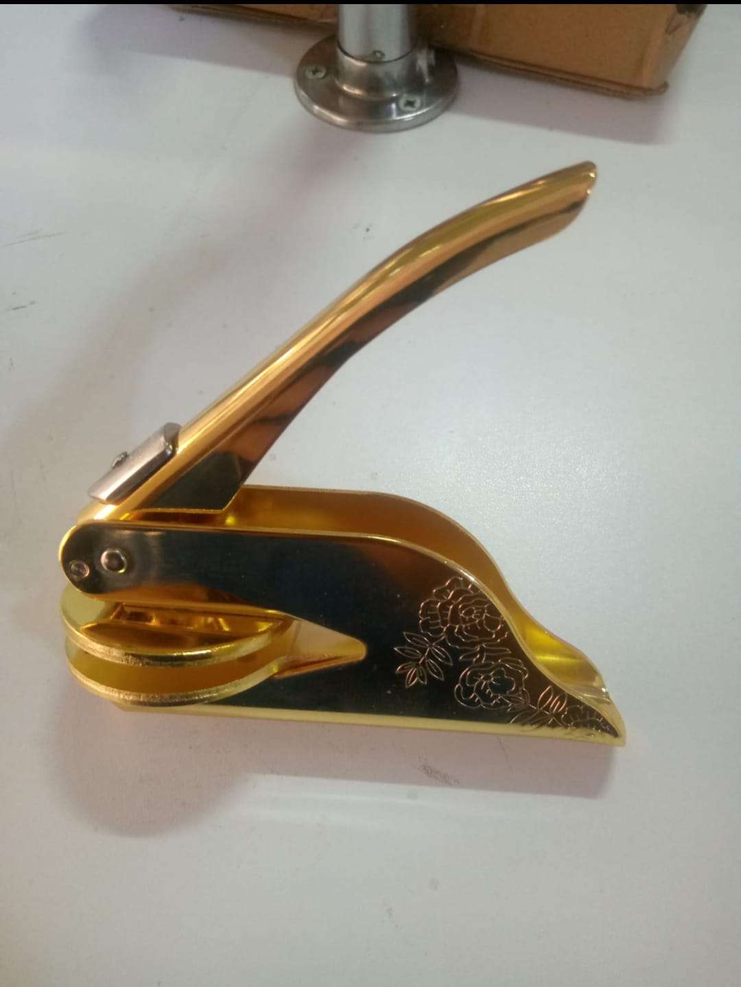 Gold Pocket Seal for secure and durable sealing of documents, envelopes, and packages, providing a premium professional finish